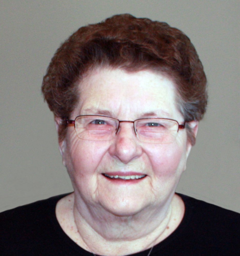 Dorothy Szumutku